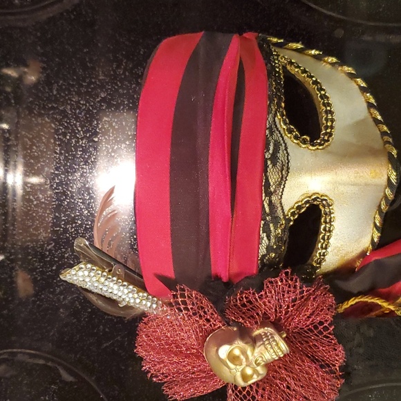 Pirate ☠️ mask - Picture 4 of 5